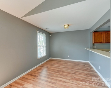 766 Marsh Road - Photo Thumbnail 13