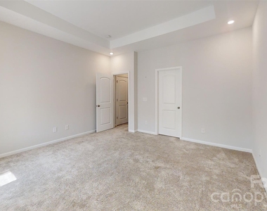 4310 Reed Creek Drive - Photo Thumbnail 10