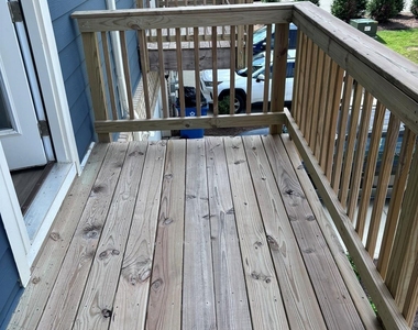 4310 Reed Creek Drive - Photo Thumbnail 8