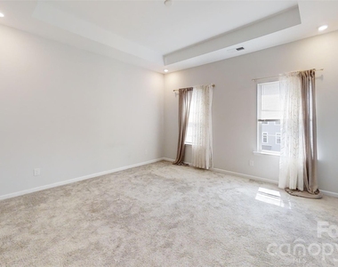 4310 Reed Creek Drive - Photo Thumbnail 9