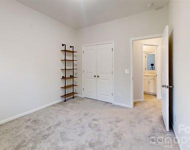 4310 Reed Creek Drive - Photo Thumbnail 16