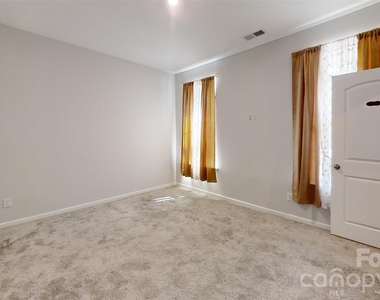 4310 Reed Creek Drive - Photo Thumbnail 19