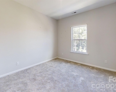 4310 Reed Creek Drive - Photo Thumbnail 15