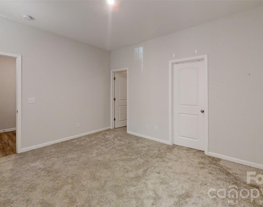 4310 Reed Creek Drive - Photo Thumbnail 18