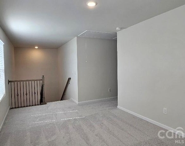 1615 Cannonball Lane - Photo Thumbnail 12