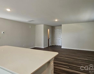 1615 Cannonball Lane - Photo Thumbnail 7