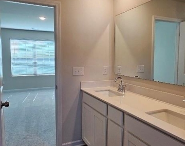 1615 Cannonball Lane - Photo Thumbnail 24