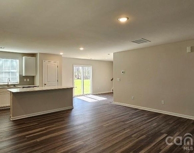 1615 Cannonball Lane - Photo Thumbnail 3