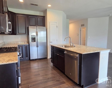 7347 Raylee Avenue Sw - Photo Thumbnail 2
