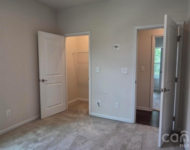 7347 Raylee Avenue Sw - Photo Thumbnail 9