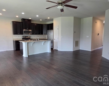 7347 Raylee Avenue Sw - Photo Thumbnail 1