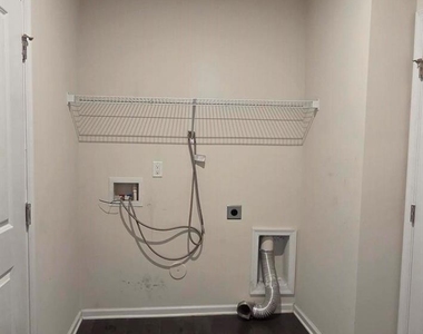 7347 Raylee Avenue Sw - Photo Thumbnail 16