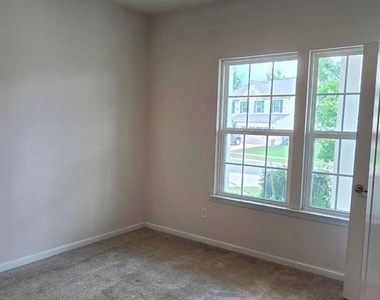 7347 Raylee Avenue Sw - Photo Thumbnail 10