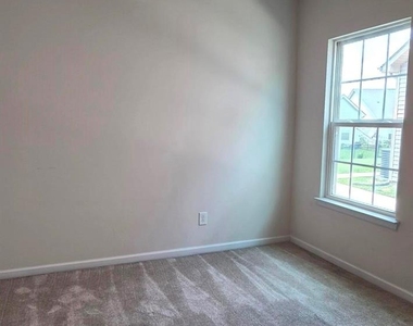 7347 Raylee Avenue Sw - Photo Thumbnail 8