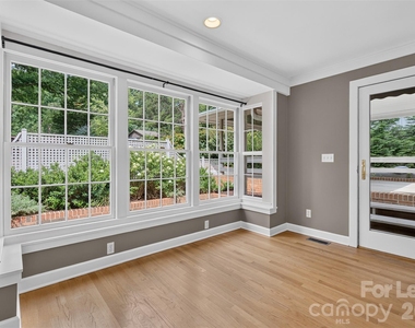 113 Forest Lane - Photo Thumbnail 10