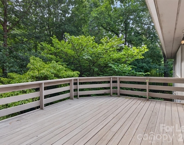 113 Forest Lane - Photo Thumbnail 5
