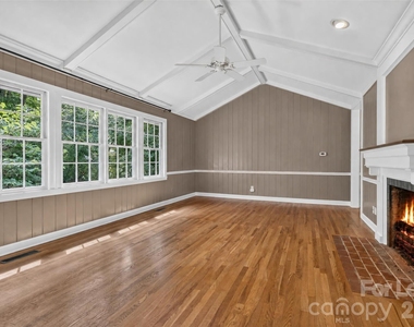 113 Forest Lane - Photo Thumbnail 11