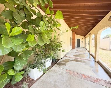 3912 Blanche Street - Photo Thumbnail 4