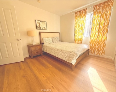 8 Marsala - Photo Thumbnail 2