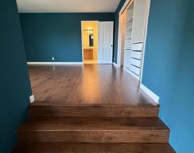 650 Lions Gate Drive - Photo Thumbnail 21