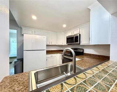 1415 Everton Place - Photo Thumbnail 8