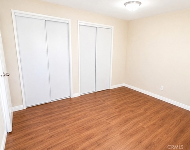 2073 Tulip Court - Photo Thumbnail 12