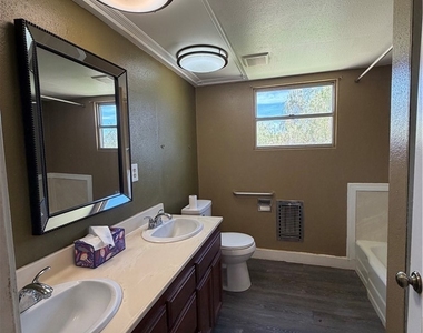 35600 Mitchell - Photo Thumbnail 21