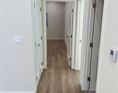 12243 Califa Street - Photo Thumbnail 8