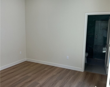 12243 Califa Street - Photo Thumbnail 12