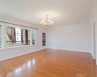 1634 N Alexandria Avenue - Photo Thumbnail 8