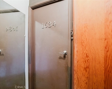 1634 N Alexandria Avenue - Photo Thumbnail 25