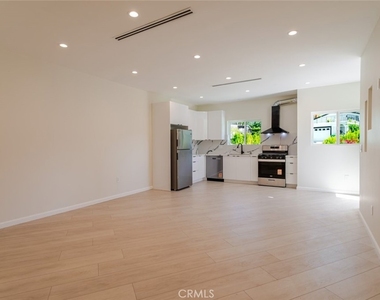 10787 Las Lunitas Avenue - Photo Thumbnail 22