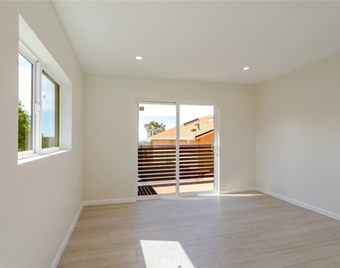10787 Las Lunitas Avenue - Photo Thumbnail 9