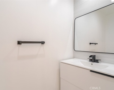 10787 Las Lunitas Avenue - Photo Thumbnail 15