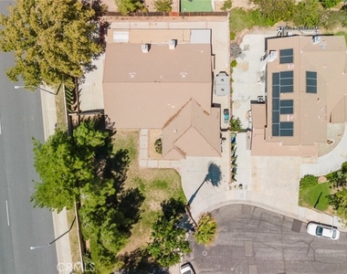 4831 Cocina Lane - Photo Thumbnail 3