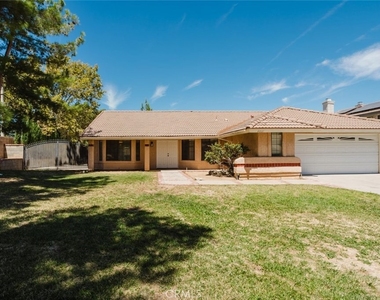 4831 Cocina Lane - Photo Thumbnail 54