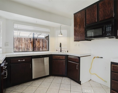 4831 Cocina Lane - Photo Thumbnail 14