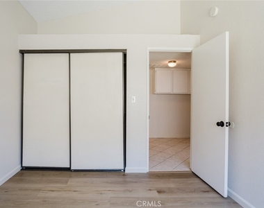 4831 Cocina Lane - Photo Thumbnail 32
