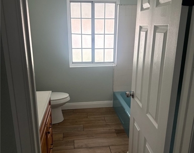 5661 E Avenue T - Photo Thumbnail 9