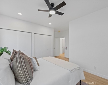 357 1/2 Cornwell - Photo Thumbnail 18