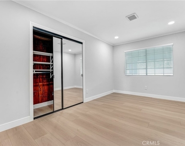 23931 Bessemer Street - Photo Thumbnail 10