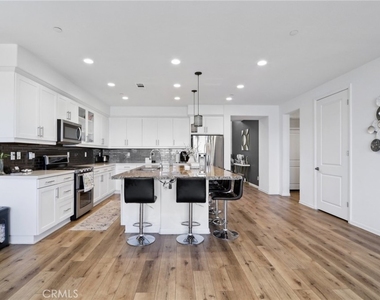 25220 Golden Maple Drive - Photo Thumbnail 7
