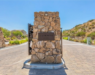 25220 Golden Maple Drive - Photo Thumbnail 34