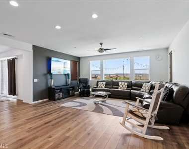 25220 Golden Maple Drive - Photo Thumbnail 8