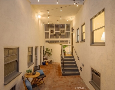 2654 The Strand - Photo Thumbnail 65