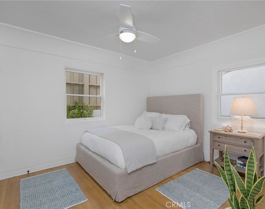 2654 The Strand - Photo Thumbnail 32