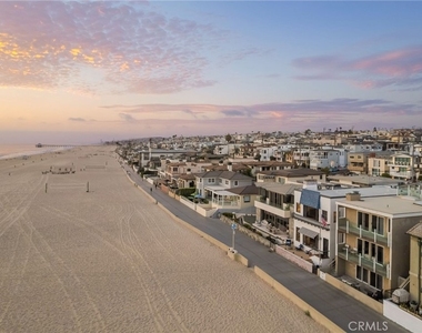 2654 The Strand - Photo Thumbnail 9
