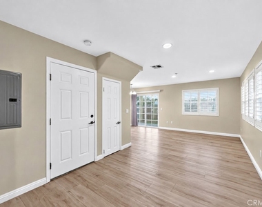7592 Artesia Blvd - Photo Thumbnail 9