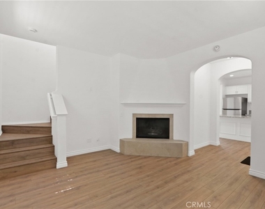 109 Waterman - Photo Thumbnail 7