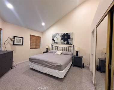24337 Val Verde Court - Photo Thumbnail 11